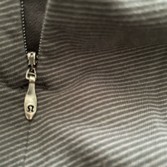 Lululemon V Neck Sweater - Picture 5 of 8